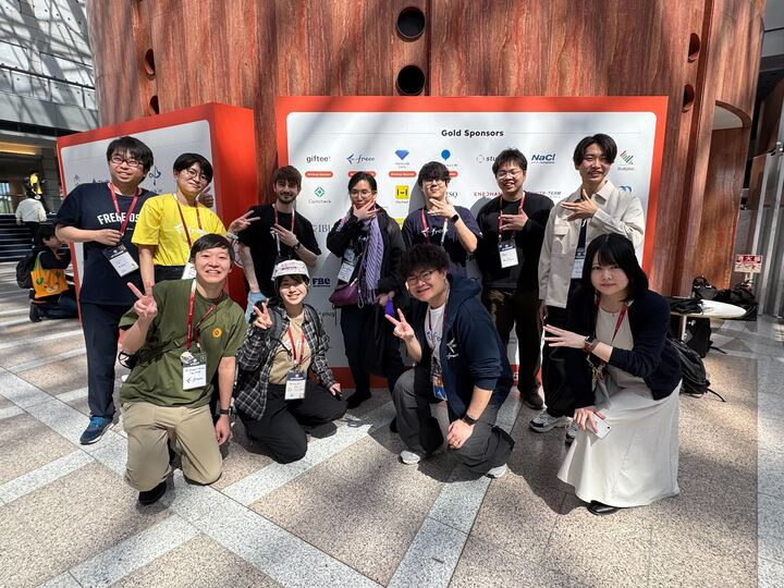freee メンバーの集合写真